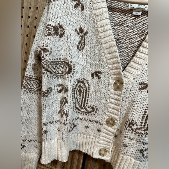 American Eagle Cream Paisley Button UP Cardigan Sweater - Picture 3 of 5